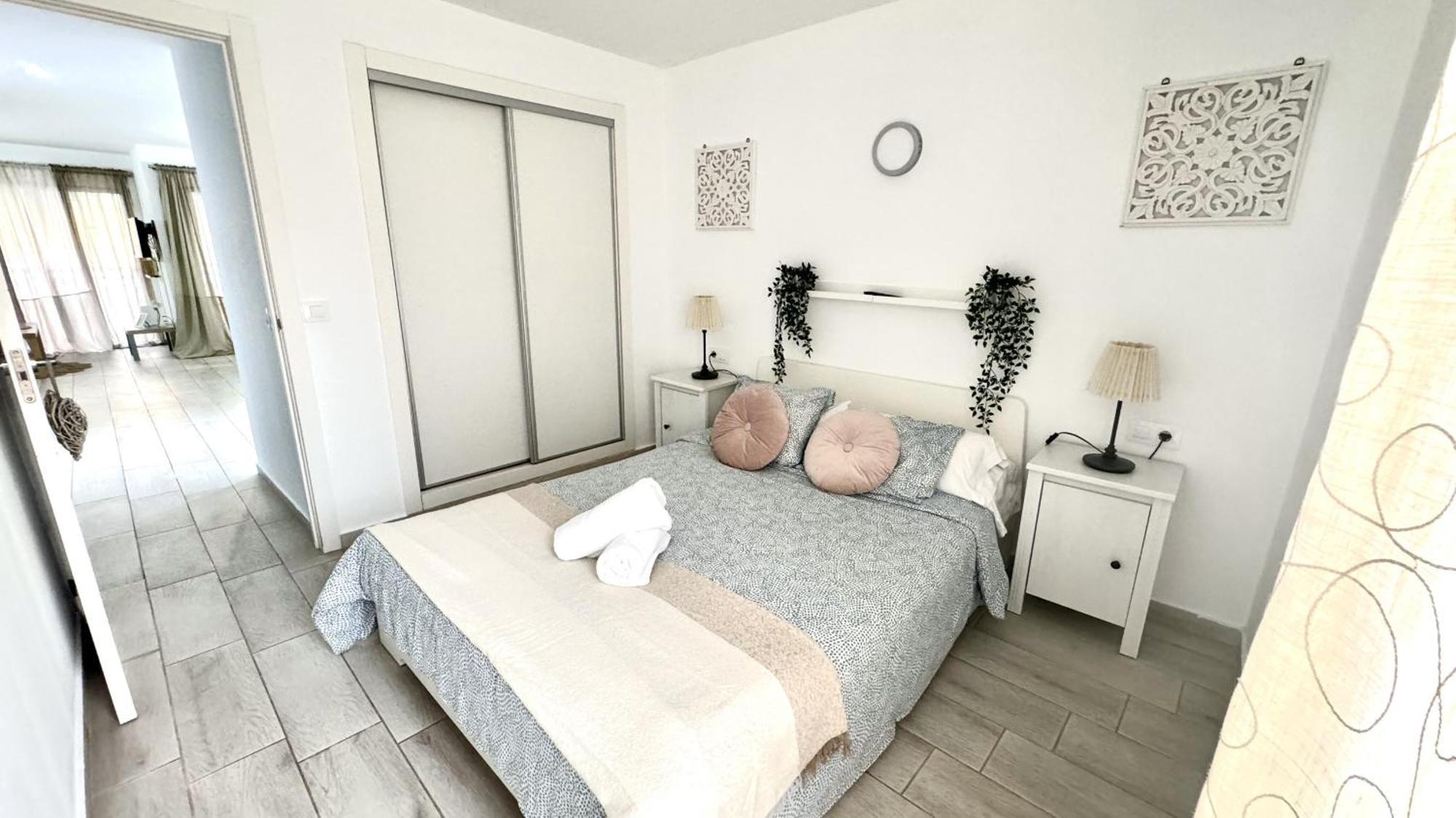 Sur Y Sol Junto Al Mar By Deihu Experiences Apartment Los Cristianos  Bagian luar foto